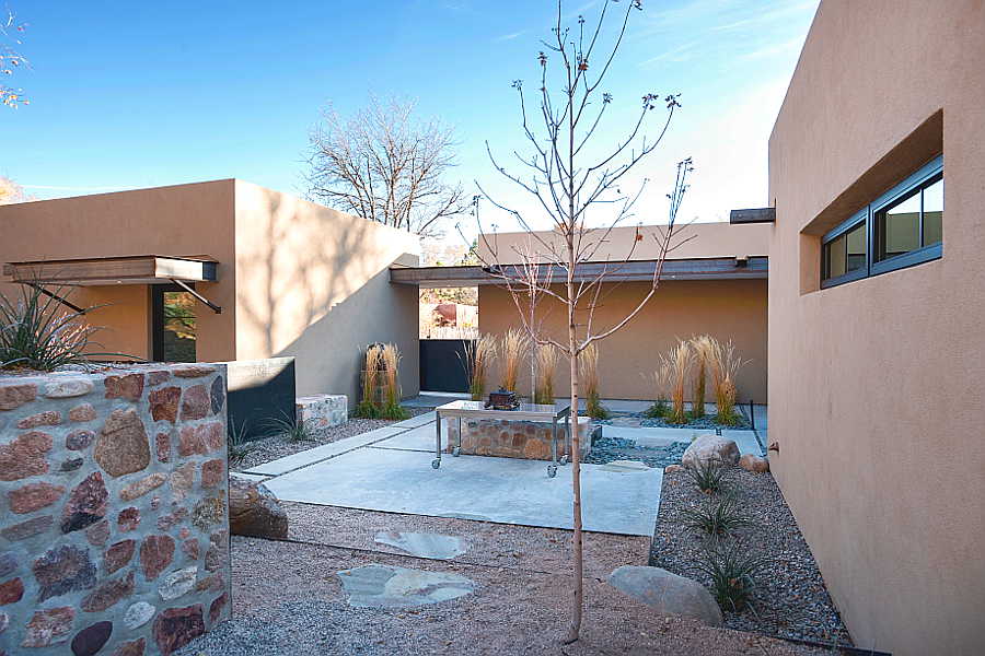 07 Galleria Home courtyard 1