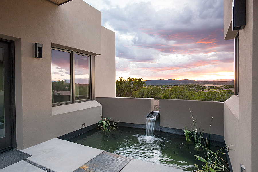 08 Kiva House fish pond 1