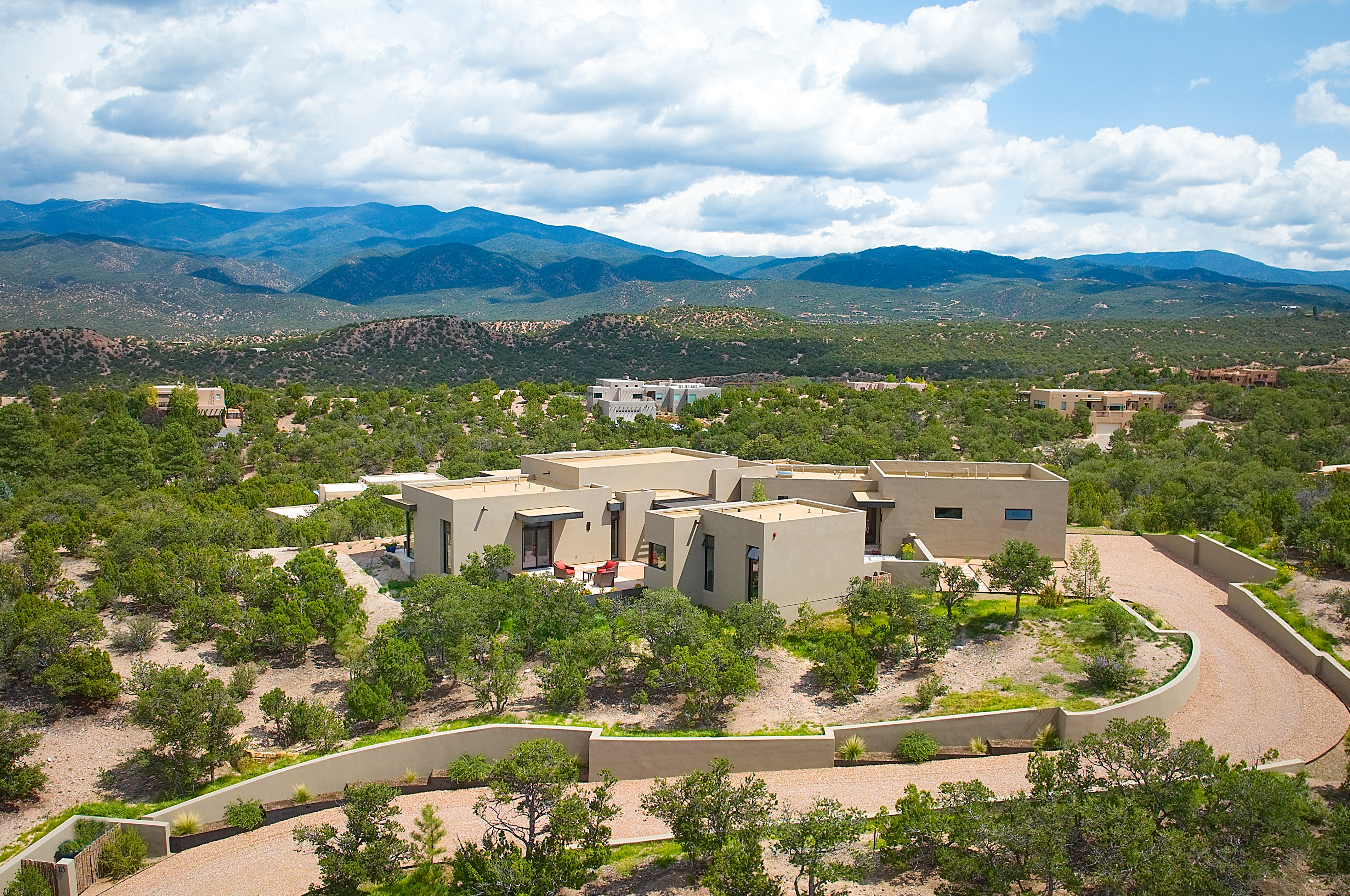 Welcoming Drive To Expansive Views