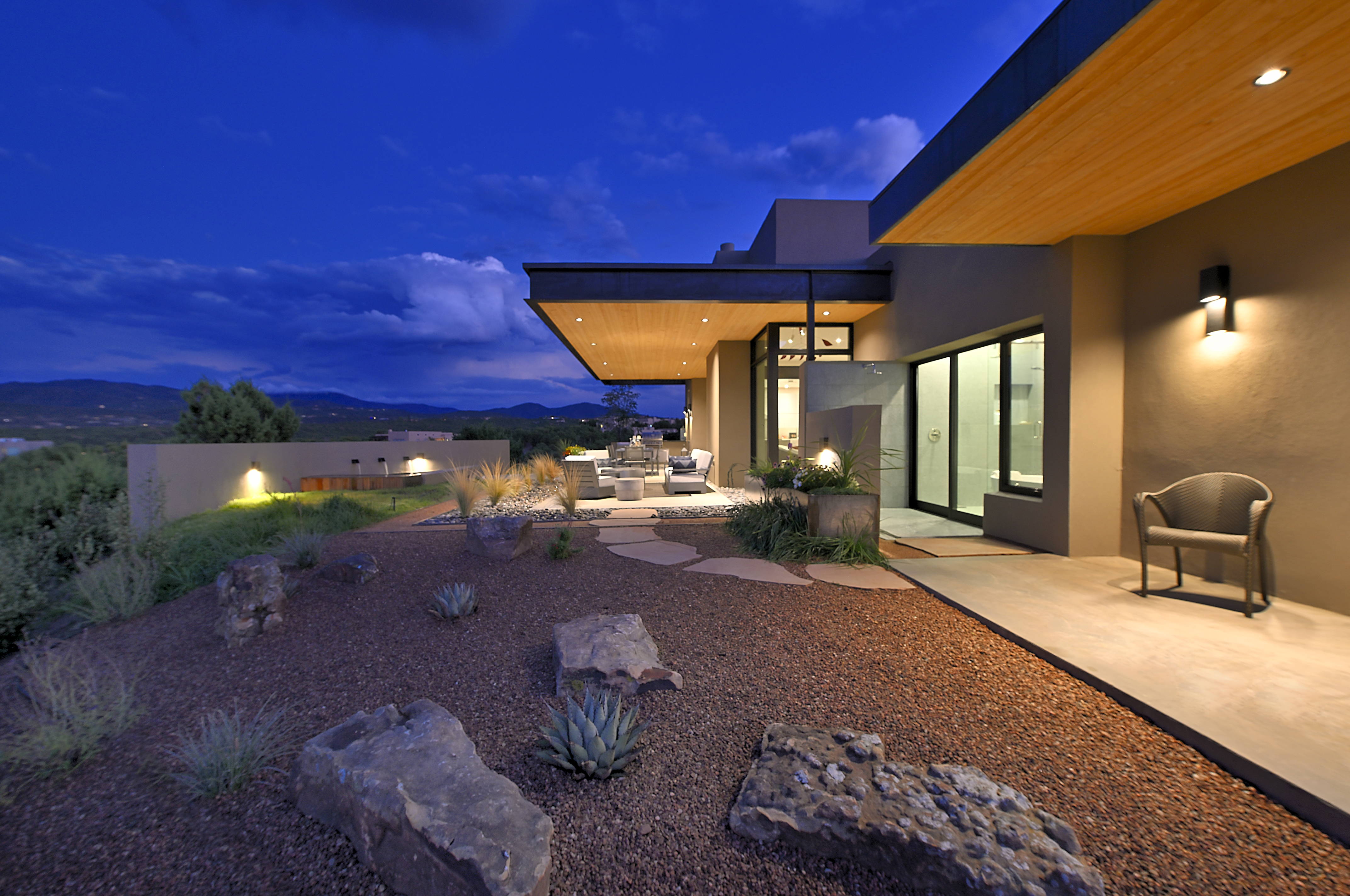 Outdoor Vignettes With Views
