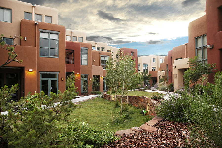 01 Marquez Place Lofts courtyard 1